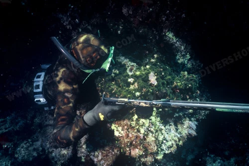 Elios Mimetic Camouflage - Tailor Made Wetsuit 7 Elios Mimetic Camouflage - Tailor Made Wetsuit - Image 5